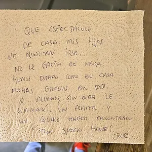 https://the-queen-house.hotelsinnerja.org